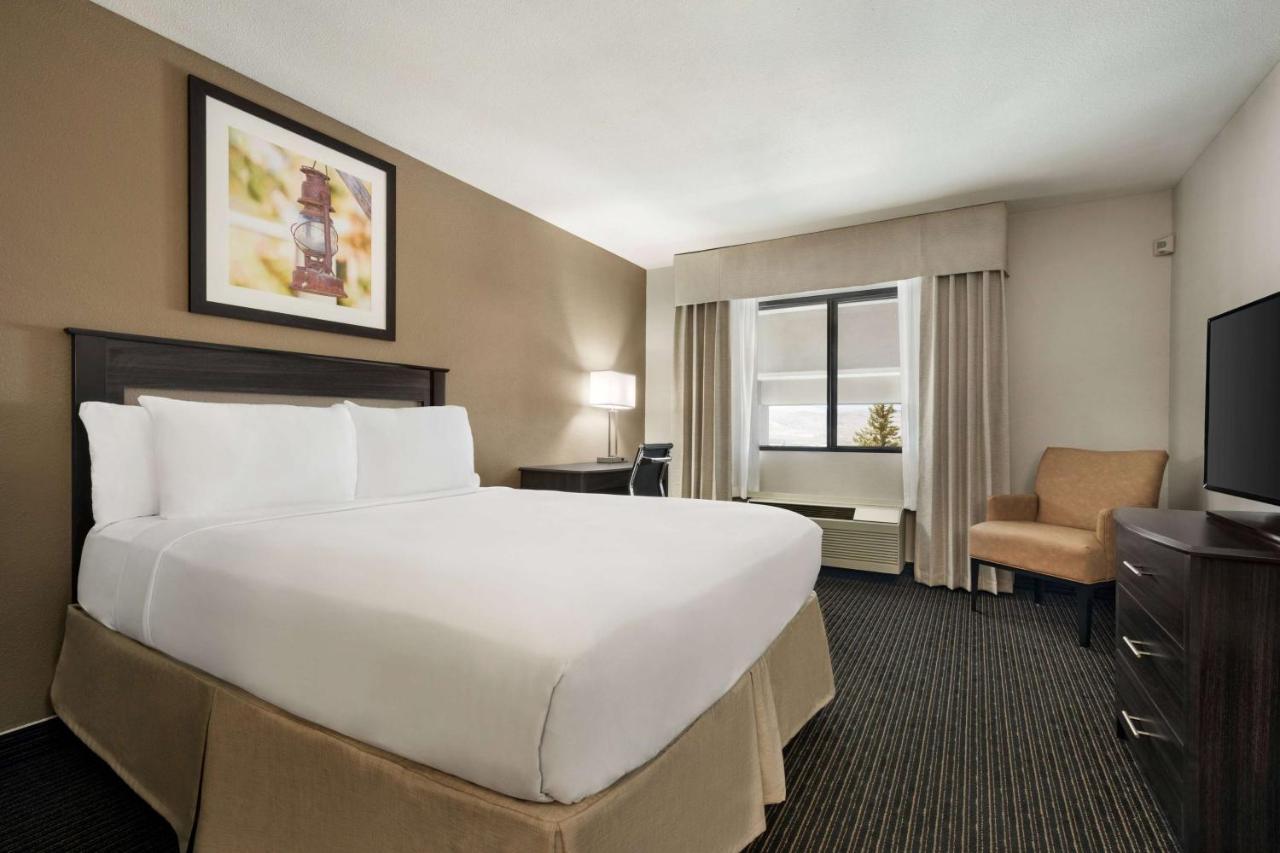 Hotel Baymont By Wyndham Elko Extérieur photo
