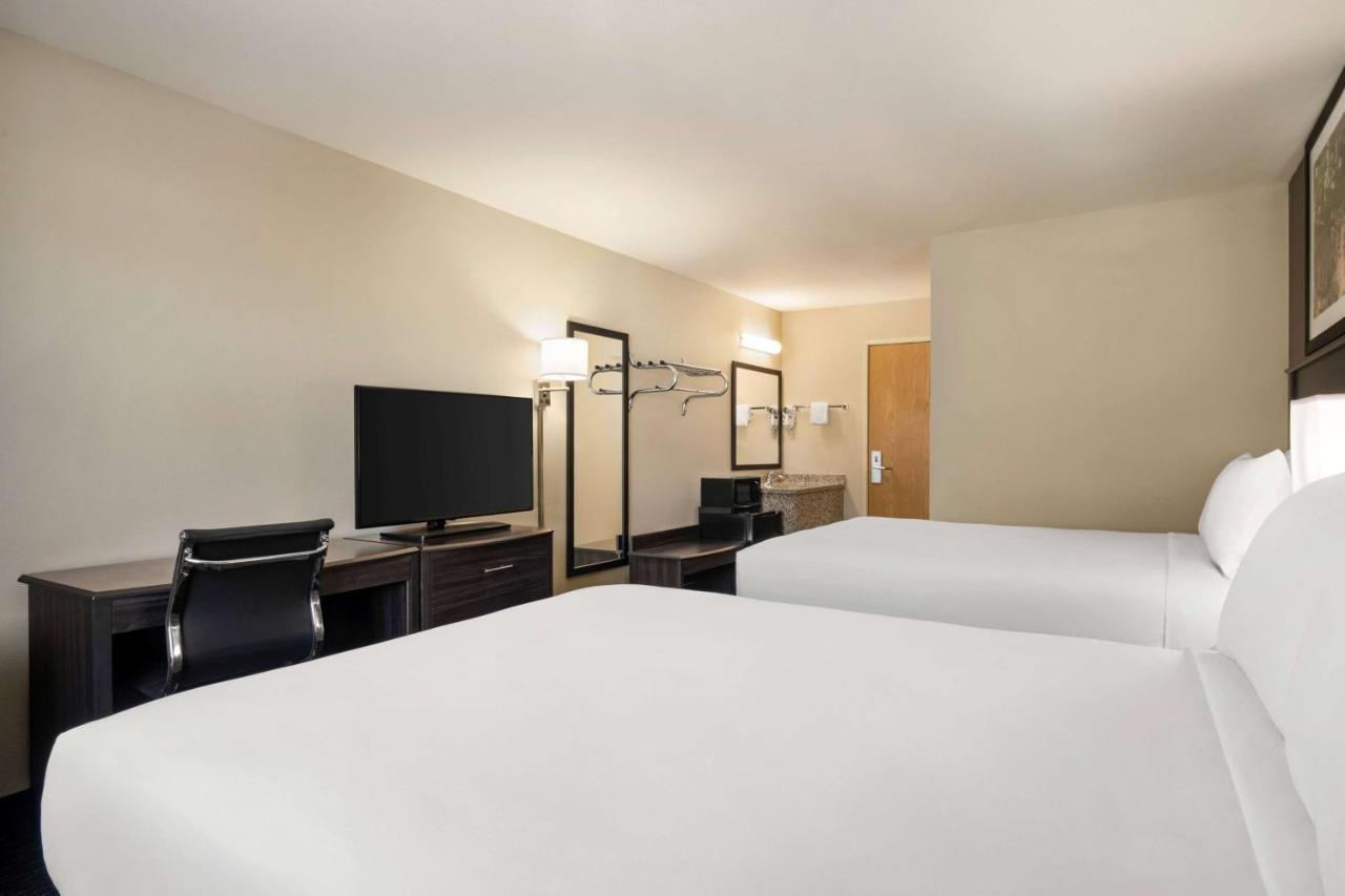 Hotel Baymont By Wyndham Elko Extérieur photo